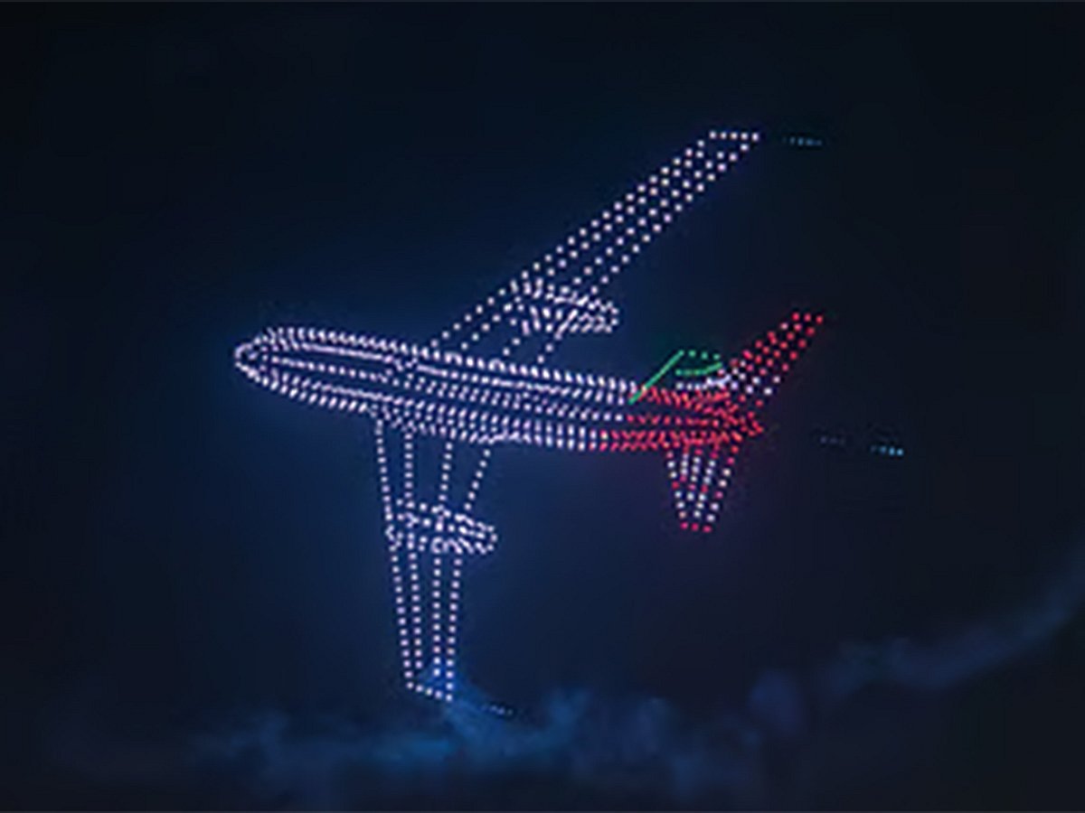 Dubai's sky shines brighter than ever with a drone show at the 2025 Shopping Festival.