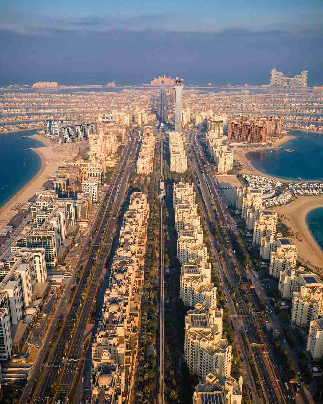 الاقتصاد غير النفطي في الإمارات ينمو 4.8% ويرتفع نصيبه من الناتج المحلي إلى 79.4%