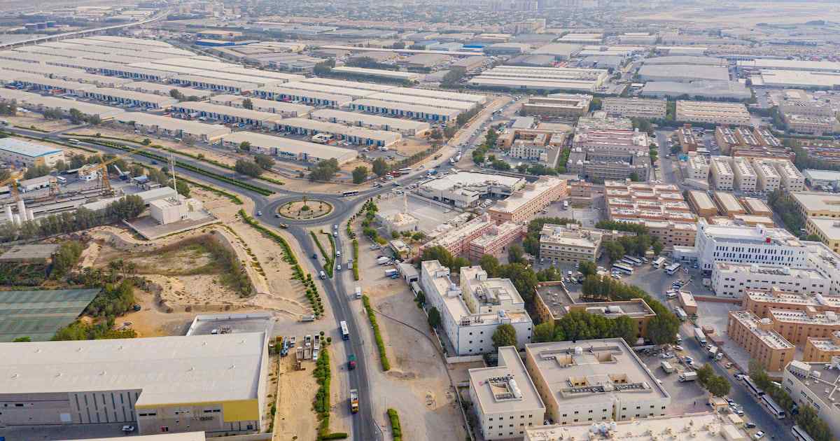 دوبی اینوستمنتس ۲۰ درصد از سهام «دی‌آی‌پی هولدینگ» را در نخستین عرضهٔ اولیهٔ بورس دبی در سال جاری عرضه می‌کند