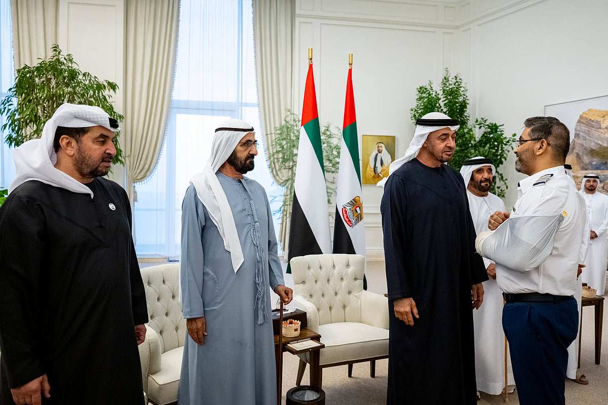 UAE President Honours flydubai FZ1073 Crew With Order of Zayed II